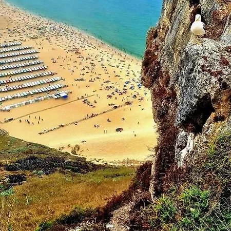 Casa Da Pedralva 3* 나자레