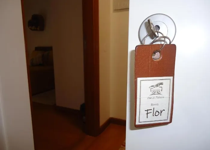 בית הארחה Casa Da Pedralva נאזרה