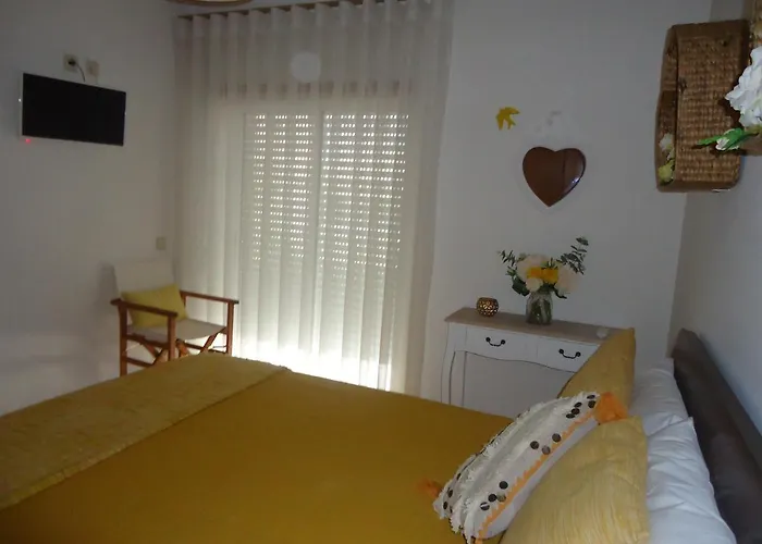 בית הארחה Casa Da Pedralva נאזרה