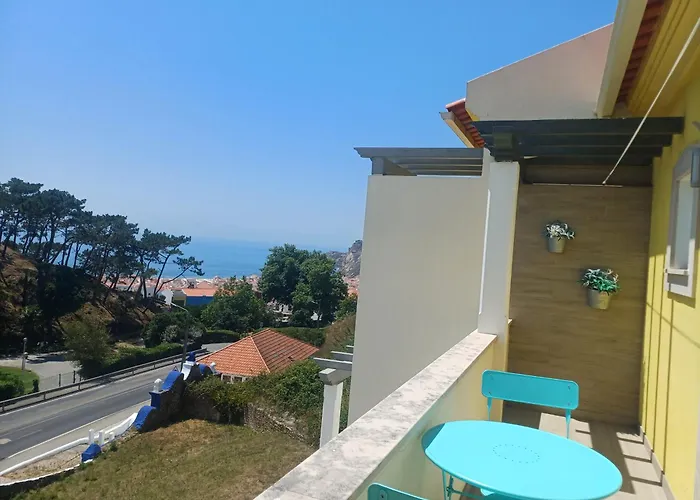 Casa Da Pedralva בית הארחה נאזרה